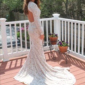 Dress was used once, deserves to be worn again!